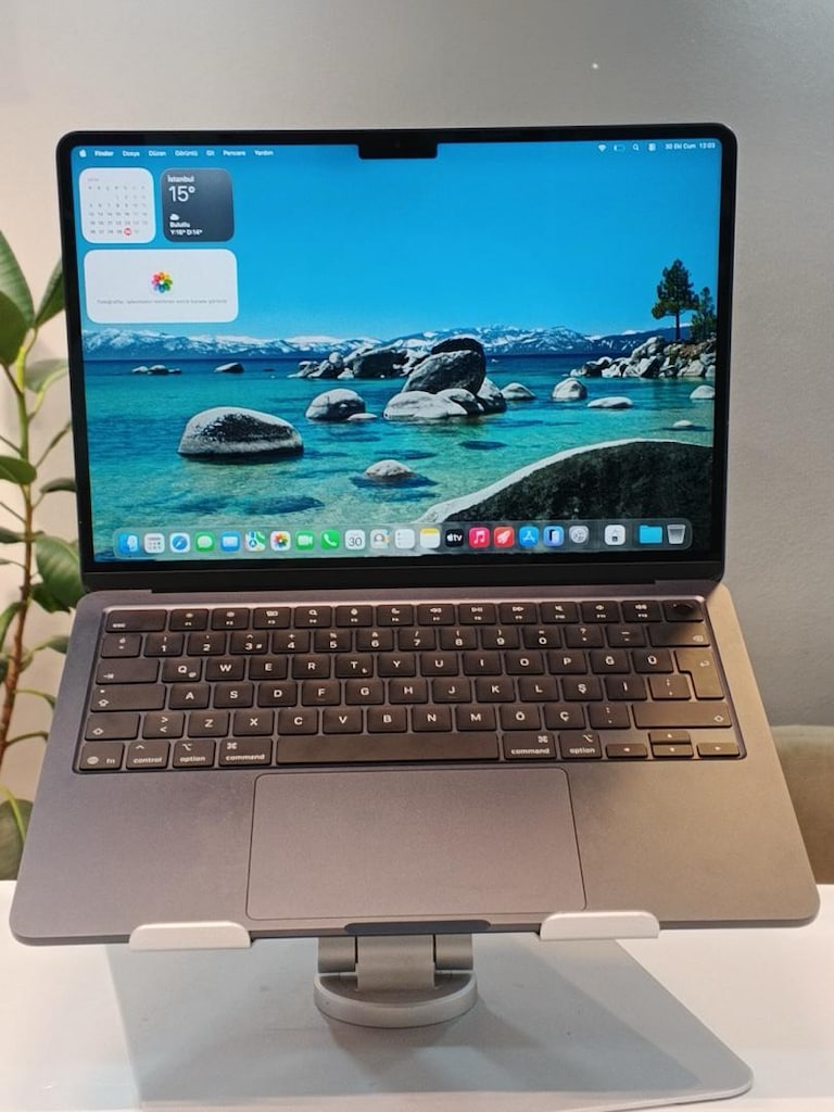 MacBook Air M4 16 GB RAM 256 GB SSD PİL :100 18 Ay garantili - 2