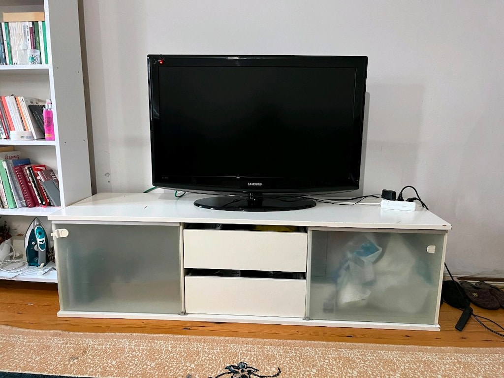 Samsung 32 inç LCD televizyon sorunsuz çalışıyor. - 3