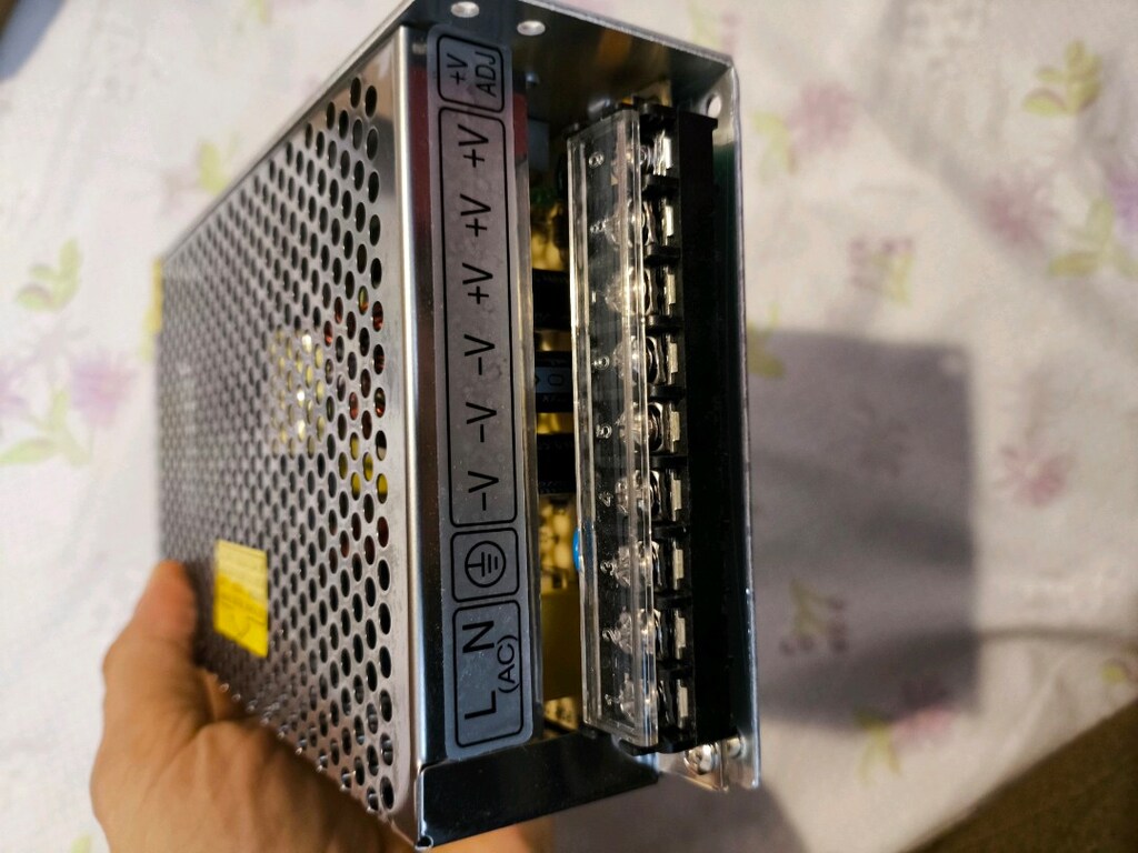 güç kaynağı (SMPS) olan Mervesan MS-200-12 - 4