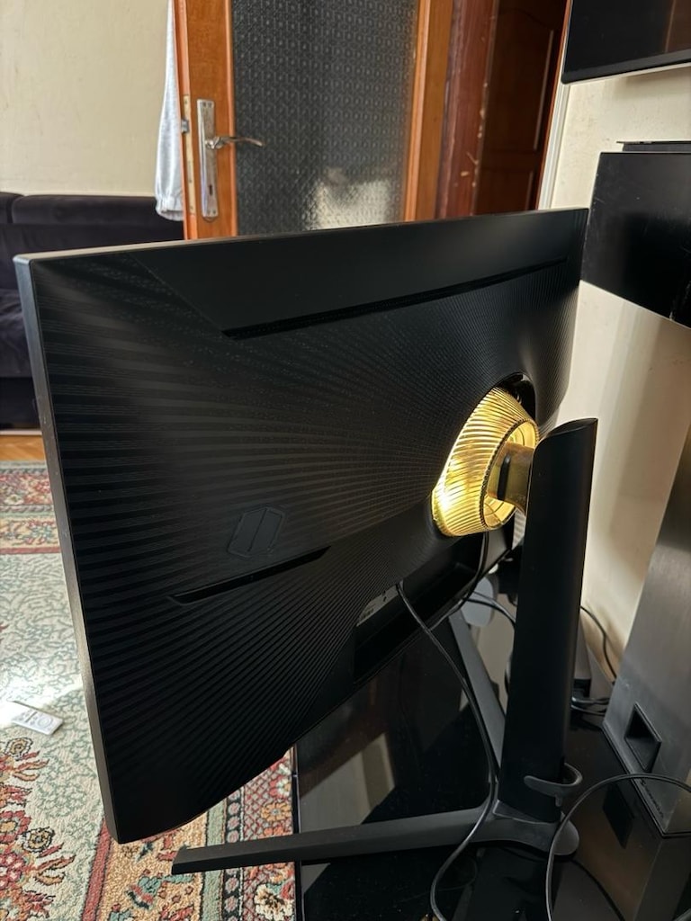Samsung Odyssey G7 32 - 7
