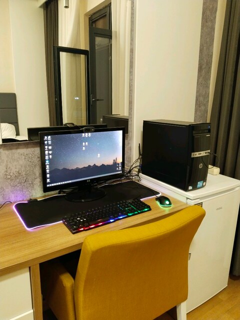HP 500b Microtower | 4GB RAM | 1TB HDD | Wİ-Fİ 6 | 3.0 USB Port
