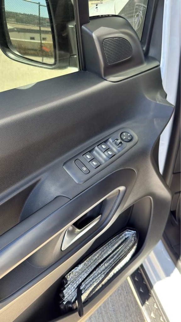 2024 Peugeot rifter Allure paket manuel 130luk full servis garantili - 6