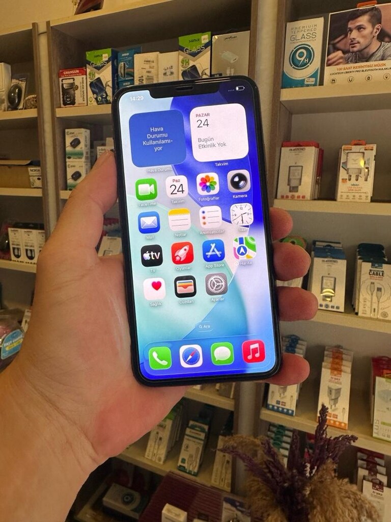 11 pro max 64 Gb pil orjnl her şeyi akriv hatasız tr tamirsiz - 4