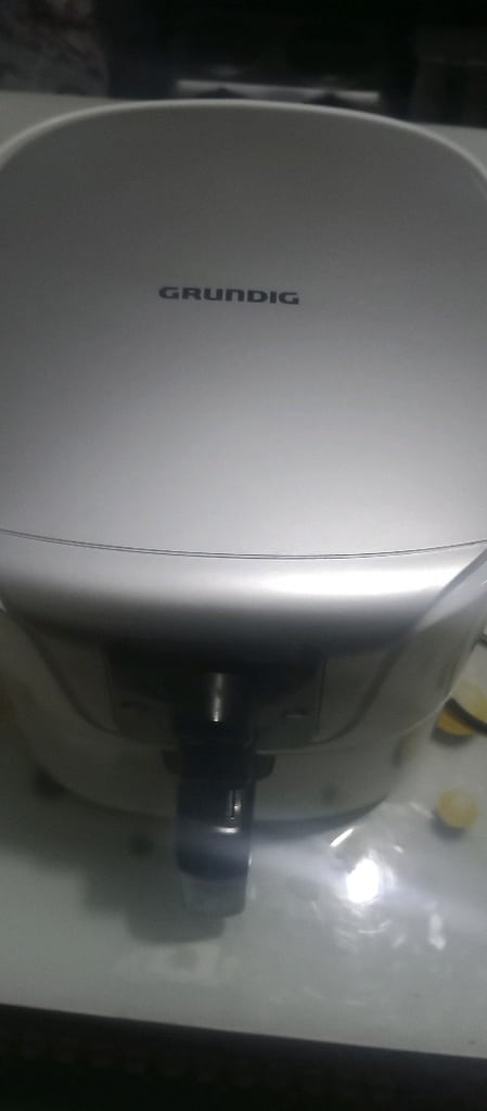 GRUNDİG AİRFRYER - 3