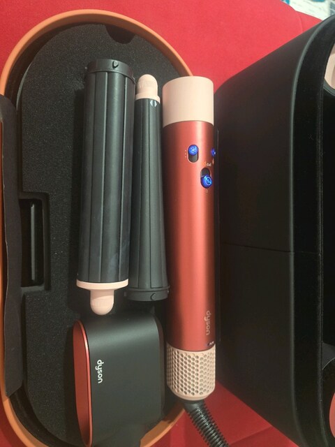 DYSON AİRWRAP İ.D. SAÇ ŞEKİLLENDİRME SETİ