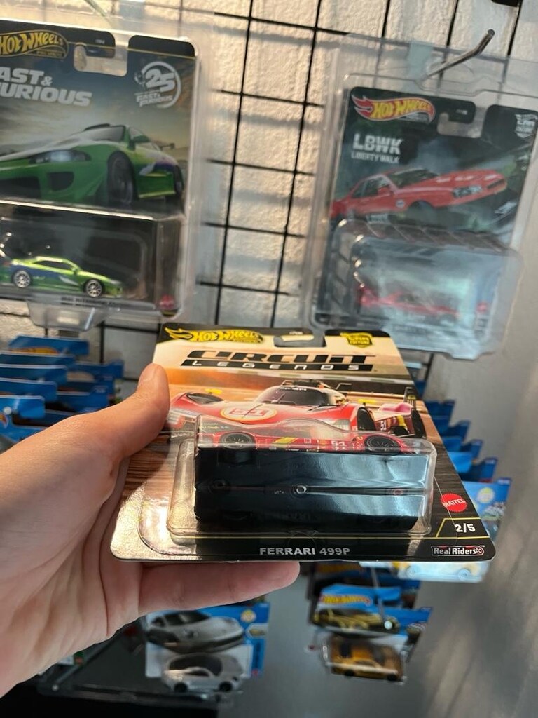 HOT WHEELS FERRARİ - 5