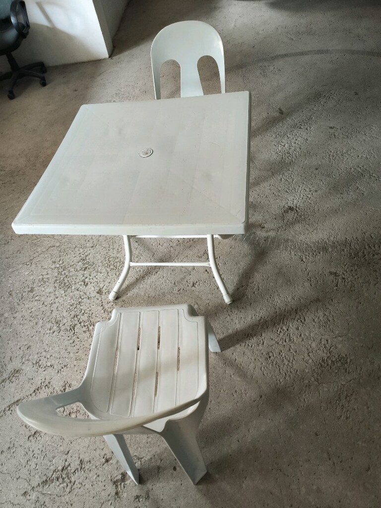 plastik sandalye ve katlanır masa - 4