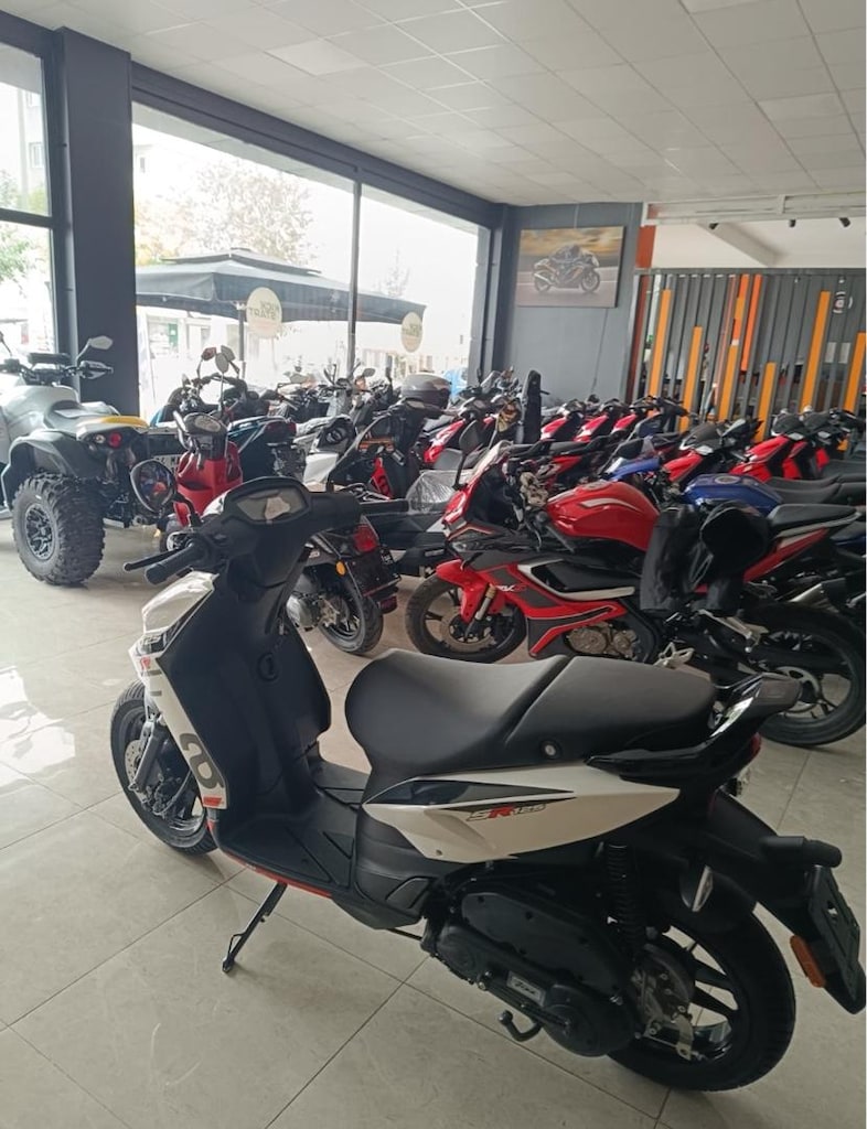 APRİLLA SR125 İTALYAN MALİ BAYİDEN TESLİM SIFIR PLAKA HAZIR SATLIK - 2
