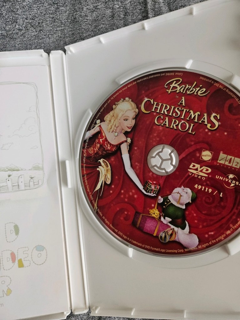 Barbie Yeni Yıl Hikayesi ve Gizli Görevde Animasyon Dvdleri - 3