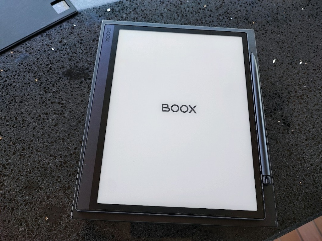 Onyx Boox Tab Ultra - 10.3" E-Ink Android Tablet + Kalem + Kılıf - 11