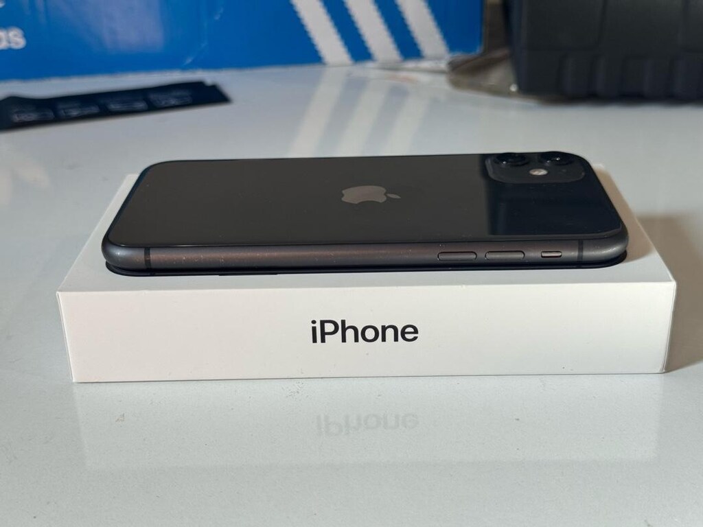 iPhone 11 - 128gb - 5
