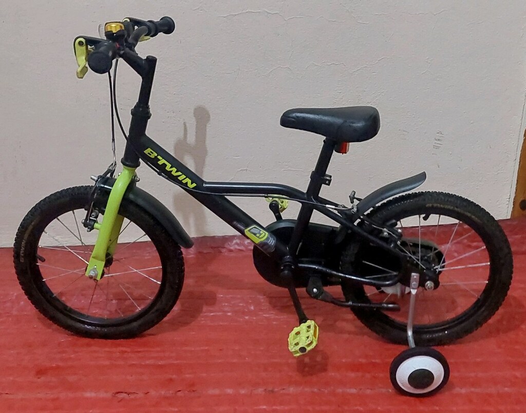 16 JANT DECATHLON BTWIN ÇOCUK BISIKLETI YENI GIBI SORUNSUZ - 2