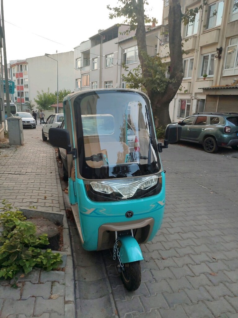 elektrikli motor( 3 tekerlekli) 3 kişilik - 2
