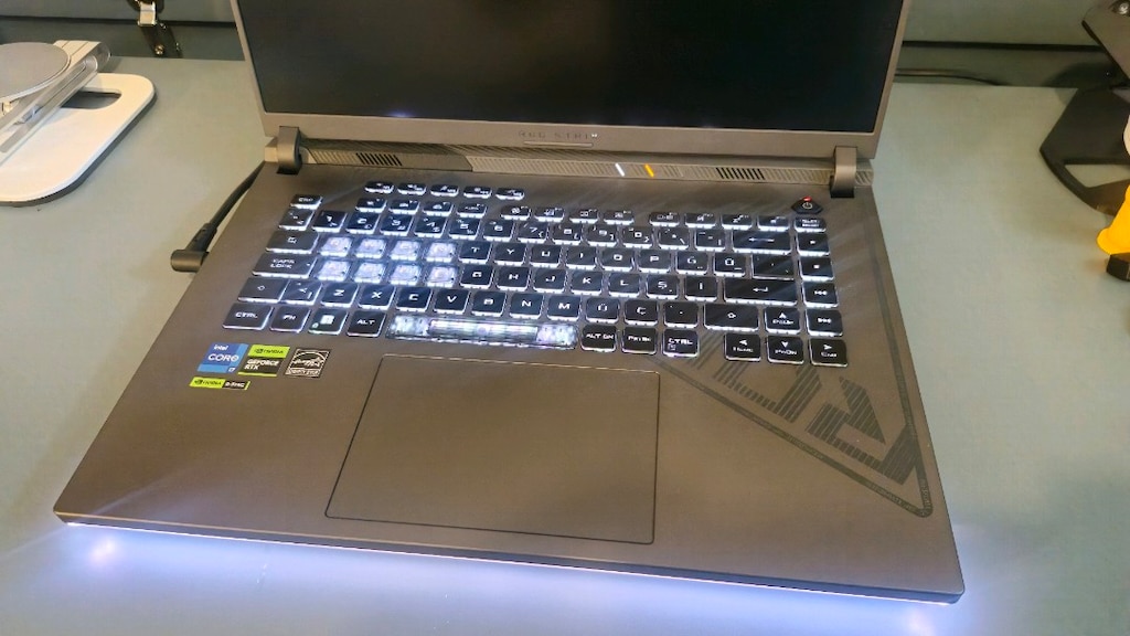 Asus Rog Strix G16 Intel i7 32 GB Ram RTX4060 / Garantili Temiz - 2
