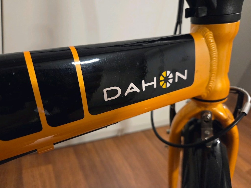 dahon mariner d8 - 9