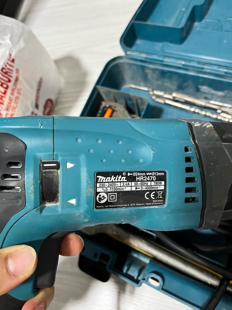 MAKİTA HR2470 KIRICI DELİCİ - 4