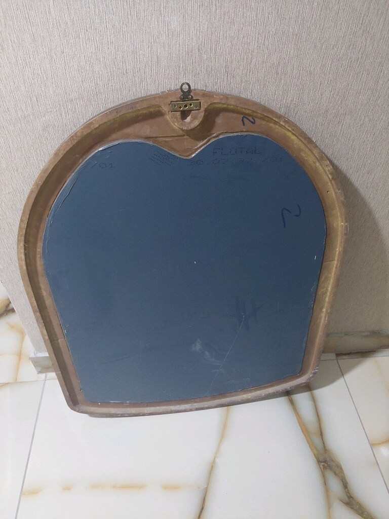 Vintage dekoratif ayna. 80x90 cm. Ürün eski bir üründür. - 10