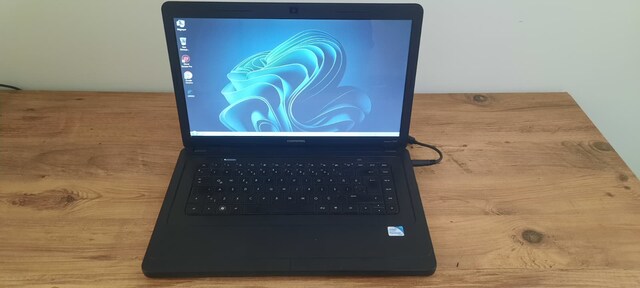 HP CONPAQ LAPTOP