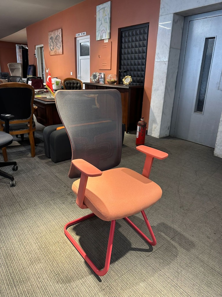 KLAS OFİS ÜSKÜDAR PEMBE RENK BEKLEME KOLTUĞU (SIFIR) - 2