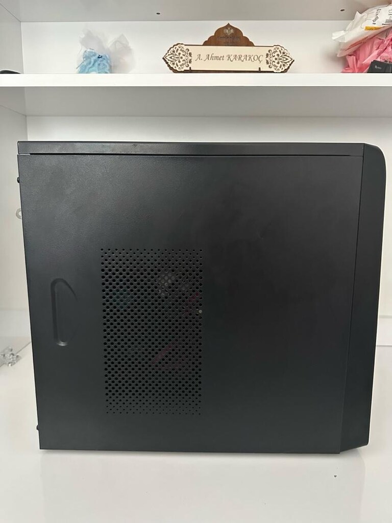 Fujitsu Masaüstü Bilgisayar + Monitör | i3 | 8GB RAM | 256GB SSD - 8