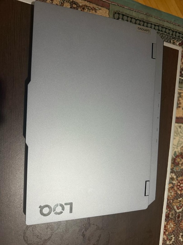 Lenovo LOQ - 4