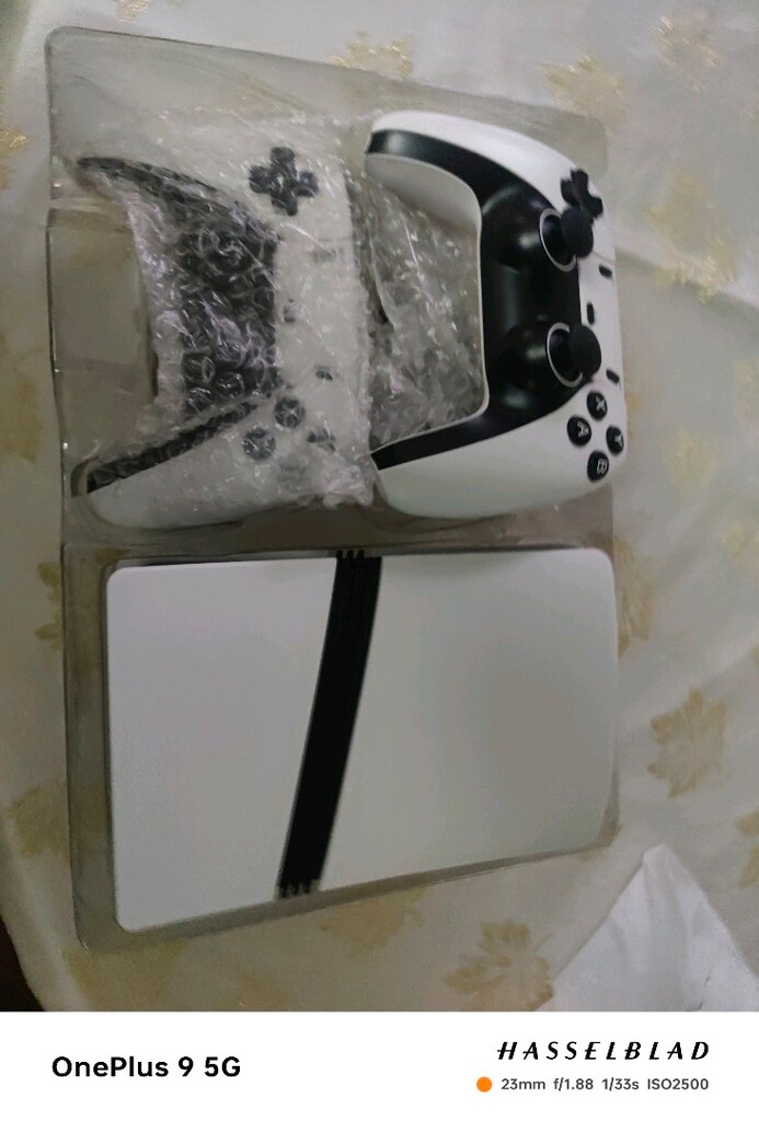 PS5 oyun konsolu - 2