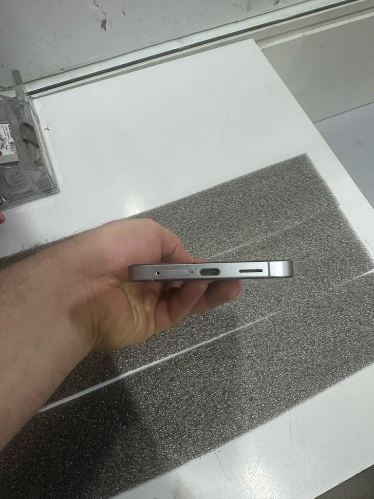 Samsung S25 Fe 256 GB 6 Aylık kusursuz - 4