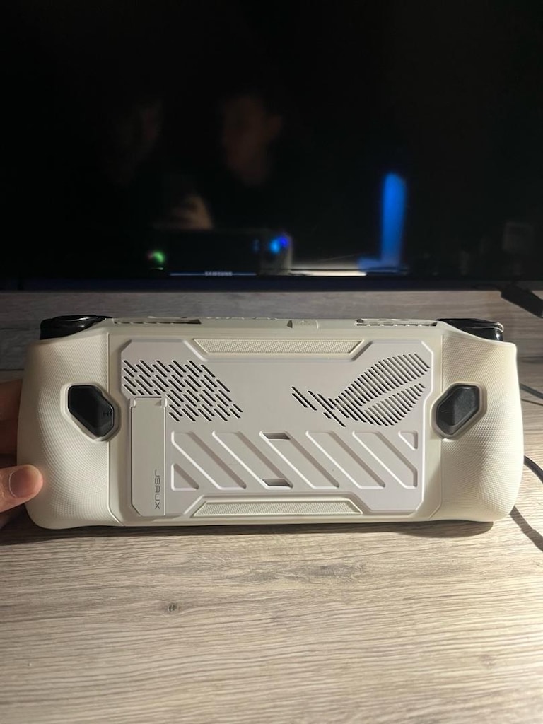 Asus Rog Ally Z1 Extreme - 5