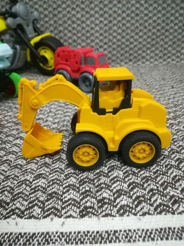 Oyuncak Araba motorsiklet hepsi 200 tl - 6