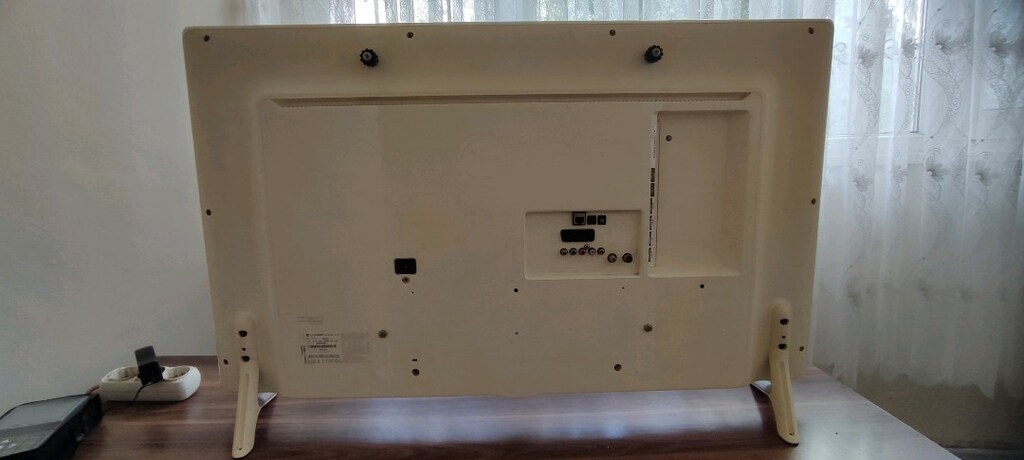 LG TV. 42" 106 Ekran - 4
