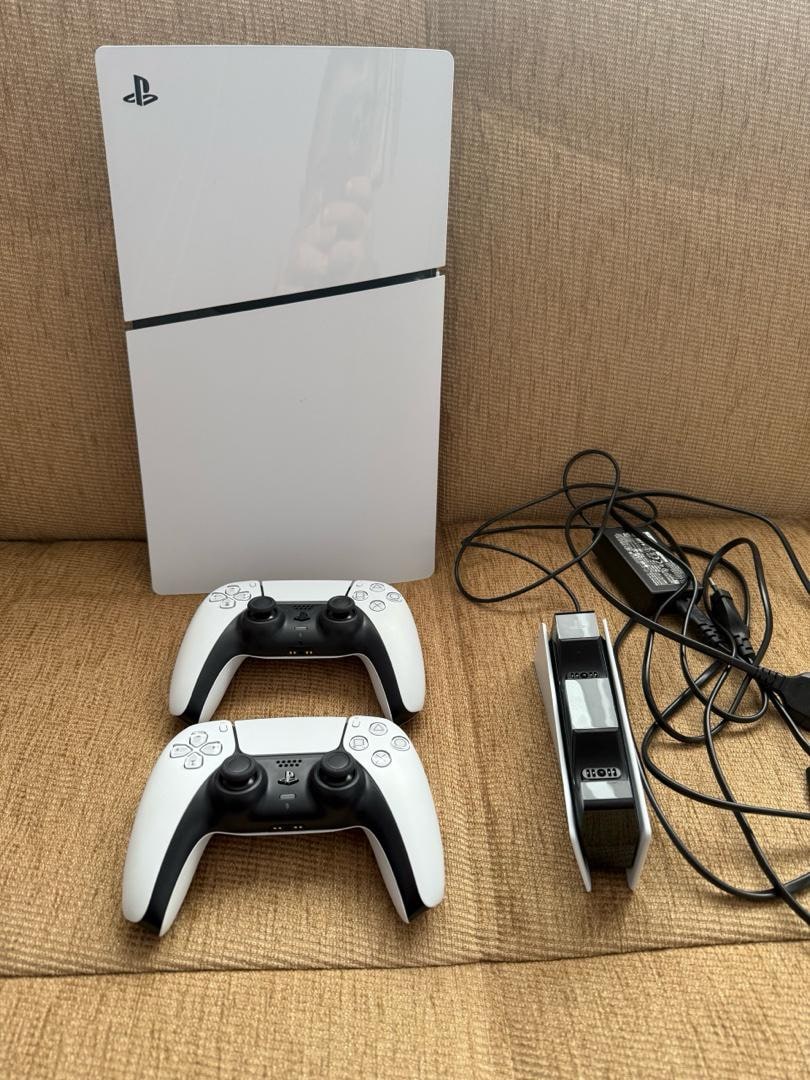 PS5 Playstation 5 Slim 1 Tb Oyun Konsolu Tam Set 2 Kol + Şarj Standı - 3