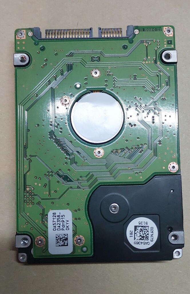 HİTACHİ 160 GB 2.5' HDD - 2
