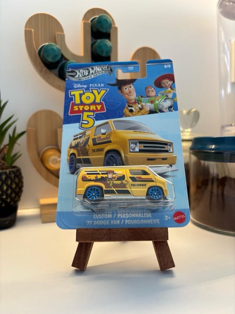 Hot Wheels Toy Story 5 ‘77 Dodge Van Metal Şase - 2