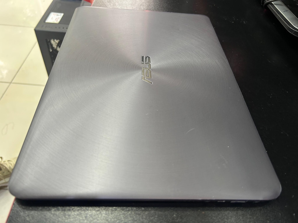 Asus Zenbook UX305F Core M 256 SSD 4K Ekran Kredi Kartı Geçerli - 8