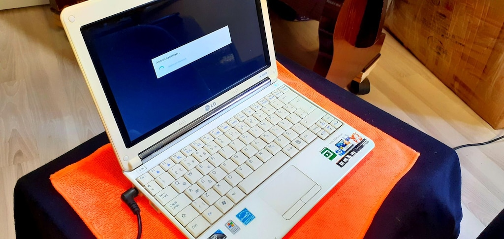 Android Yüklü Laptop-Notebook LG LGX130 - 3
