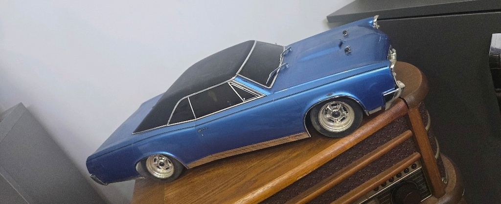 RC CAR 1967 PONTIAC GTO TYROL BLUE - 6