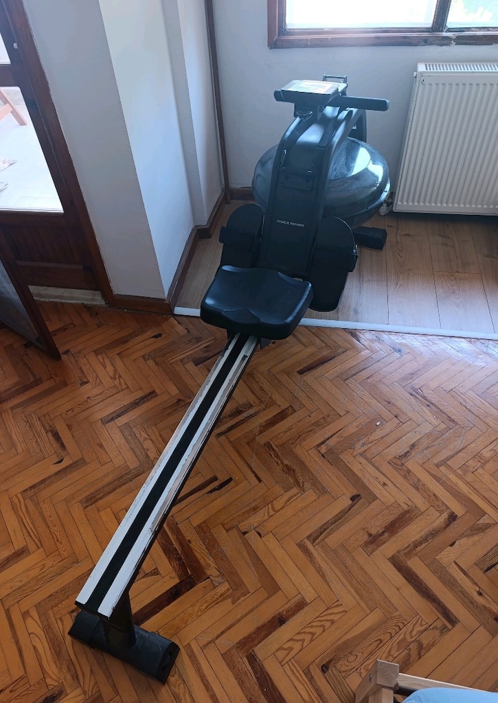 Kürek çekme egzersiz aleti - 3
