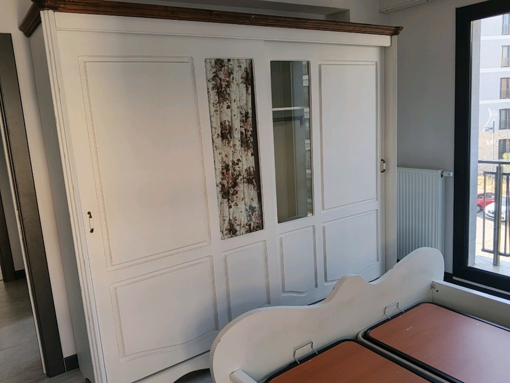 ACİL SATILIK Yatak odası takımı, yemek odadı takımı, 3 lü koltuk - 3