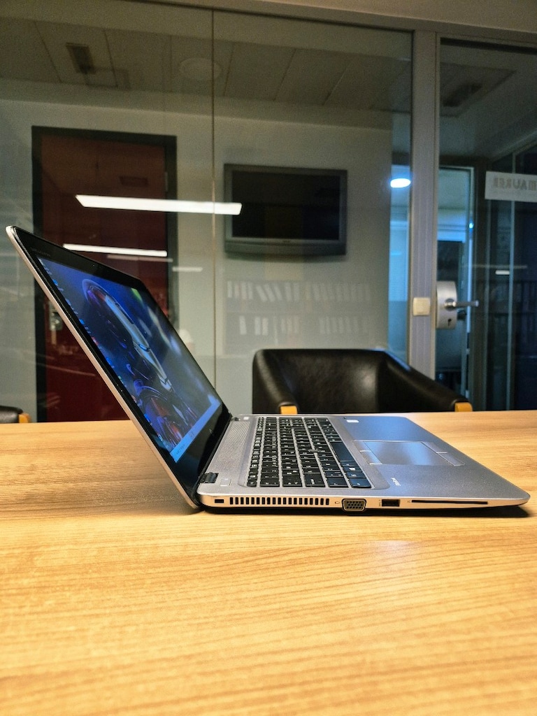 Laptop HP i5 İşlemci Dokunmatik Ekran 256GB SSD Işıklı Klavye - 3
