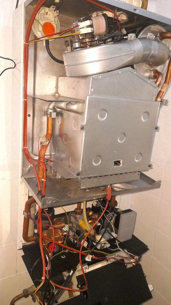 Baymak Blyss yogusmali kombi full bakımlı usta garantili - 8