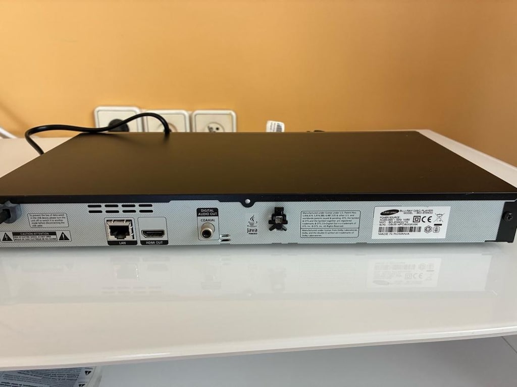 Samsung BD-E5500 3D Bluray Player - 2
