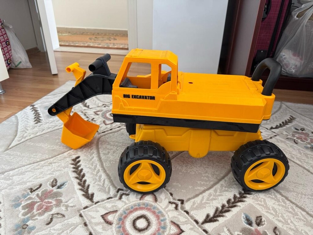 pilsan big excavator - 3