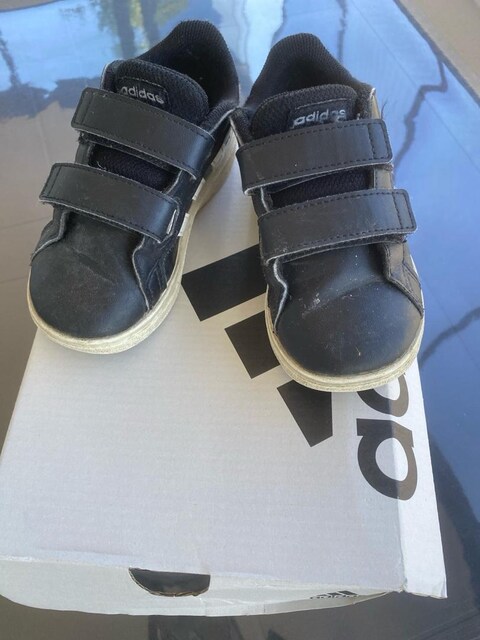 Orjinal Adidas Ayakkabı 24 numara