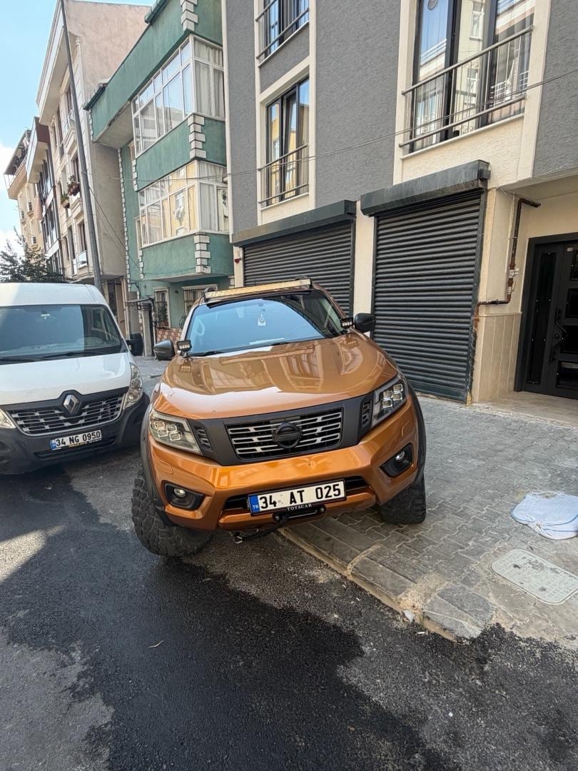 Nissan NAVARA