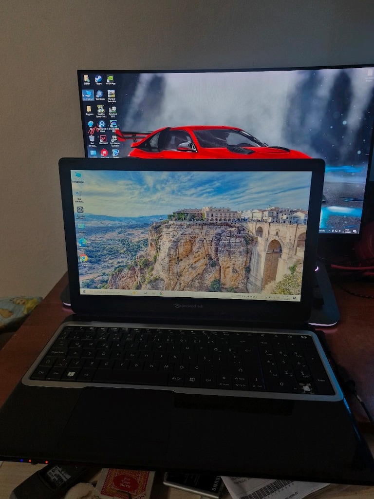 TEMİZ LAPTOP SSDLI İ3 İŞLEMİLİ - 4