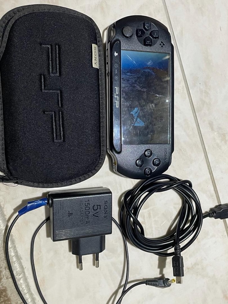 SONY PSP E1004 OYUN MAKİNESİ - 10