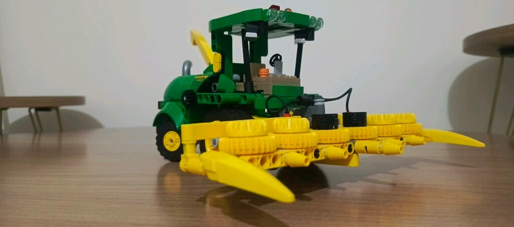 42168 lego technic john deere 9700 forage harvester 559 parça oyıncak - 3