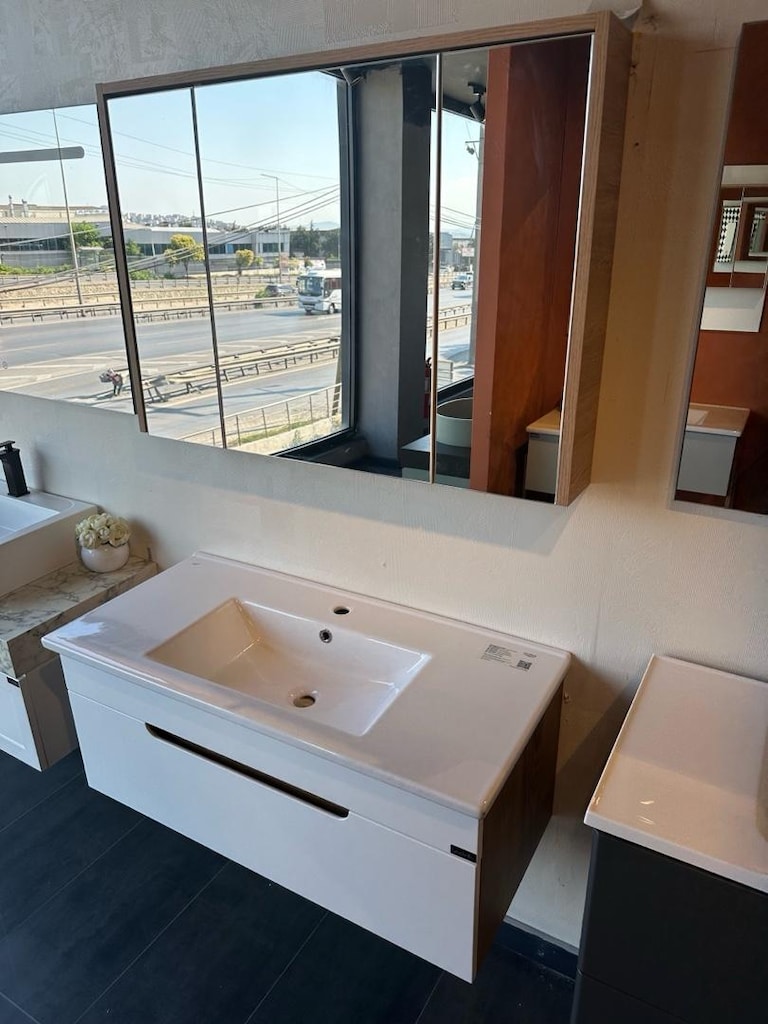 Mat Beyaz Lake 100 cm Outlet Banyo Dolabı - 4
