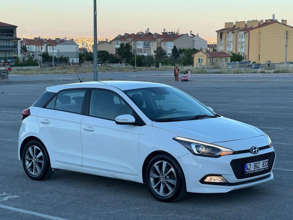 hyundai i20 otomatik 2016 - 3