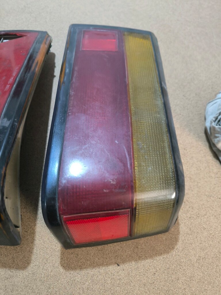 Mitsubishi Lancer 88 model arka stop lambası sağ ve sol - 4